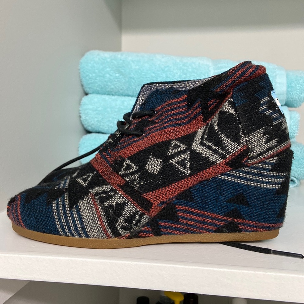 Multicolored TOMS Wedges